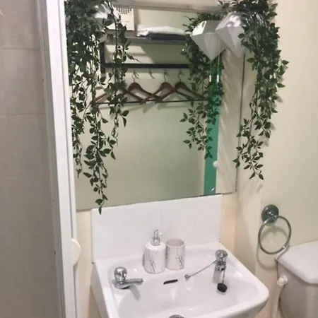 Appartement City Centre Studio Near The Water Sleeps 3 *